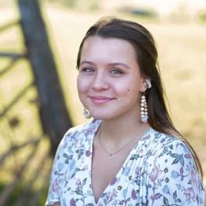 Meet your Posher, Ella